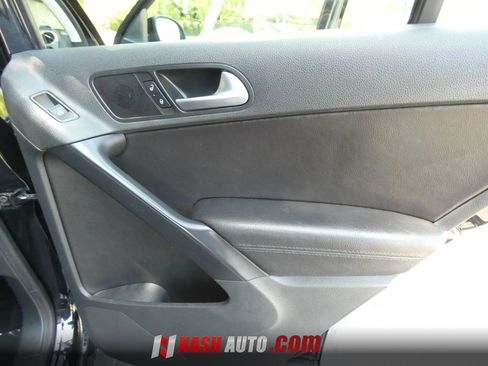 Used 2017 Volkswagen Tiguan S AWD/4WD image 42