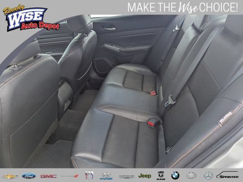 Used 2022 Nissan Altima 2.5 SR FWD image 17