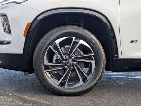 New 2026 Buick Enclave Sport Touring image 8