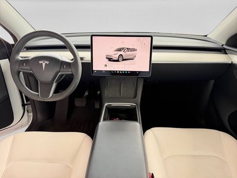 Used 2024 Tesla Model Y Long Range AWD/4WD image 15