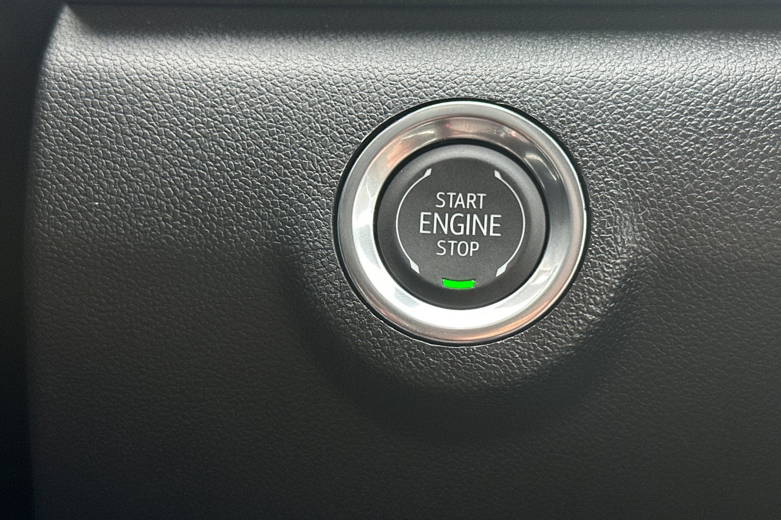 Used 2026 GMC Terrain Elevation w/ Technology Package II FWD image 28
