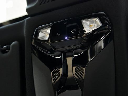 Certified 2024 BMW X1 xDrive28i w/ Convenience Package image 18