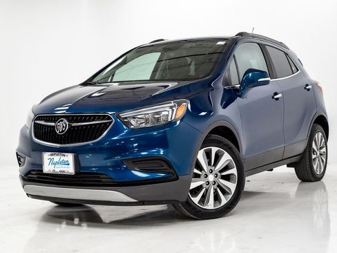 Used 2019 Buick Encore Preferred FWD image 1