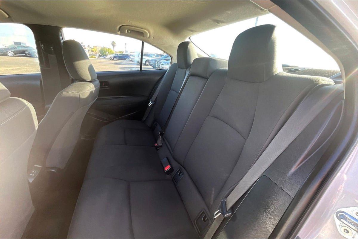 Used 2024 Toyota Corolla LE FWD image 23