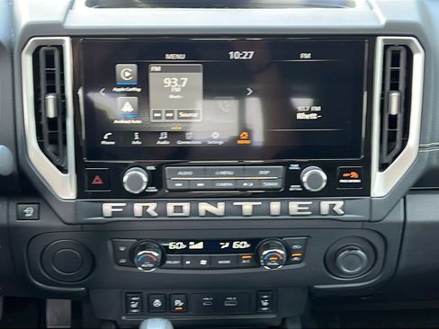 Used 2025 Nissan Frontier SV w/ SV Convenience Package RWD image 14