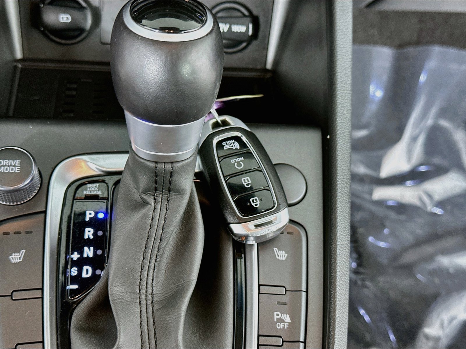 Certified 2022 Hyundai Kona Limited FWD image 23