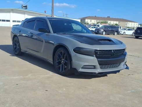 Used 2023 Dodge Charger SXT w/ Blacktop Package RWD image 3