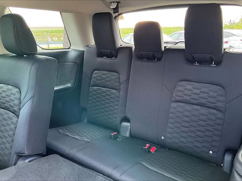 New 2026 Nissan Pathfinder SV image 20