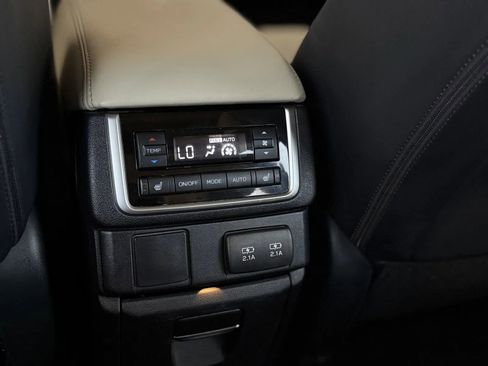 Used 2021 Subaru Ascent Limited w/ Technology Package image 41