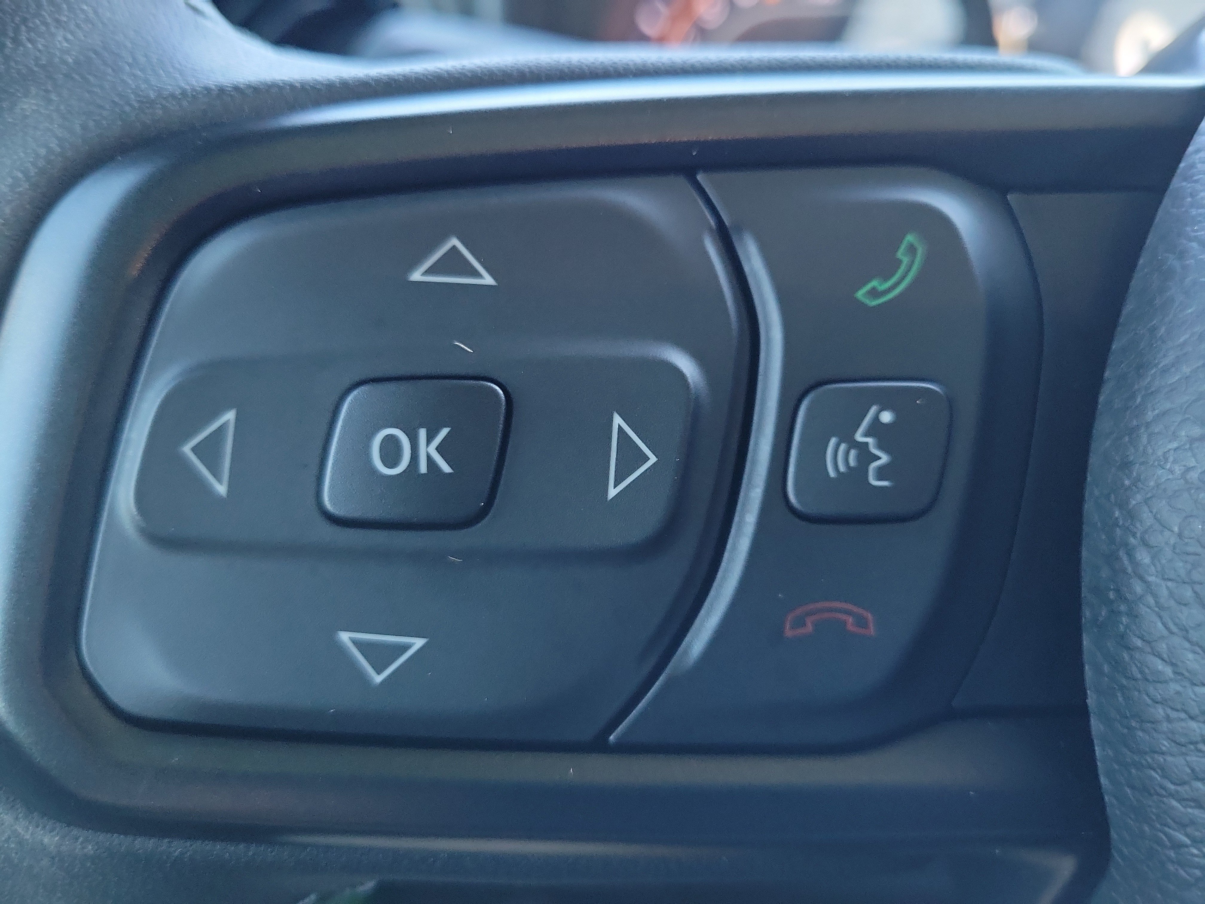 Used 2025 Jeep Gladiator Mojave w/ Safety Group AWD/4WD image 29