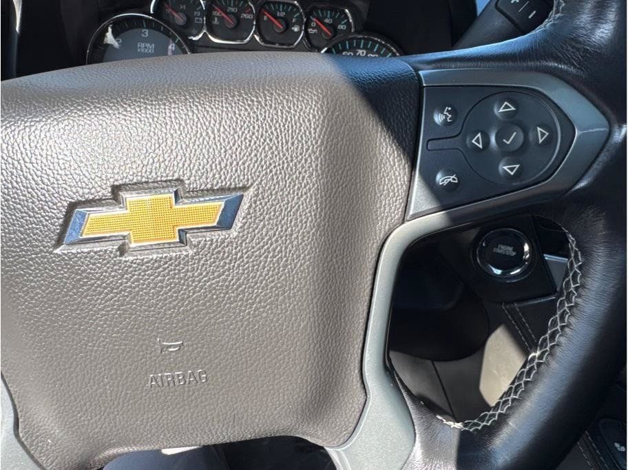 Used 2019 Chevrolet Suburban LT AWD/4WD image 32