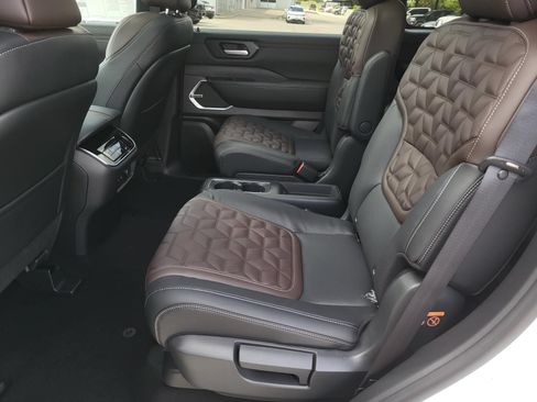 New 2026 Nissan Armada Platinum Reserve AWD/4WD image 16