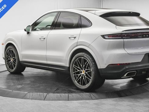 Used 2024 Porsche Cayenne Coupe image 5