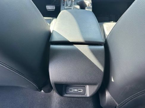 Used 2022 Honda Civic Sport Touring image 29