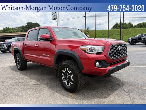 Used 2021 Toyota Tacoma TRD Off-Road w/ Technology Package AWD/4WD image 3