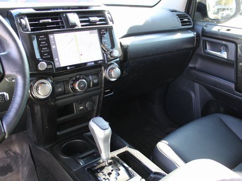 Used 2023 Toyota 4Runner TRD Off-Road Premium image 19