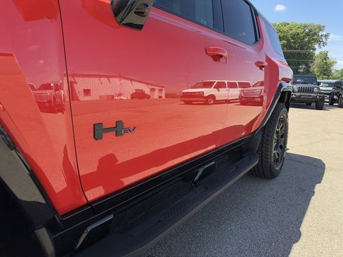 Used 2025 GMC Hummer EV 3X w/ LPO, Dark Essentials Package AWD/4WD image 35