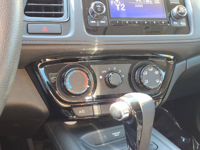 Used 2016 Honda HR-V LX image 17