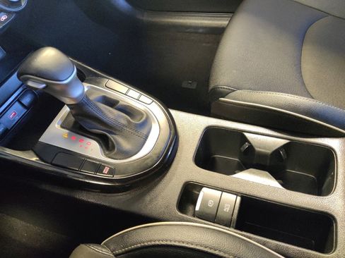 Used 2023 Kia Forte GT-Line w/ GT-Line Technology Package FWD image 26