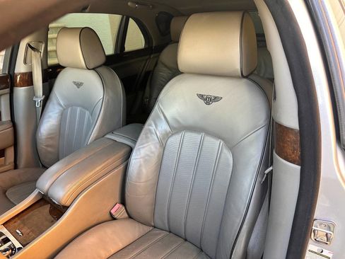 Used 2011 Bentley Mulsanne RWD image 54