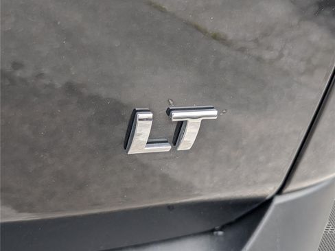 Used 2020 Chevrolet Traverse LT w/ LT Premium Package AWD/4WD image 10