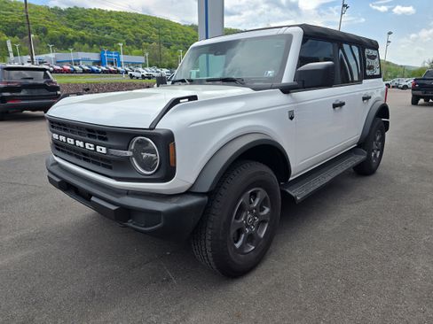 Used 2025 Ford Bronco Big Bend AWD/4WD image 3