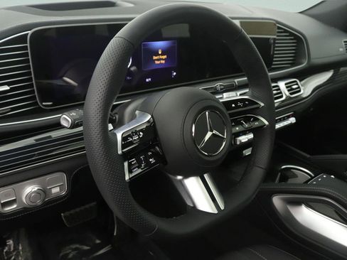 New 2026 Mercedes-Benz GLS 580 4MATIC image 4