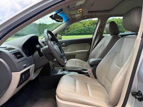 Used 2011 Ford Fusion Hybrid w/ 502A Rapid Spec Order Code FWD image 7
