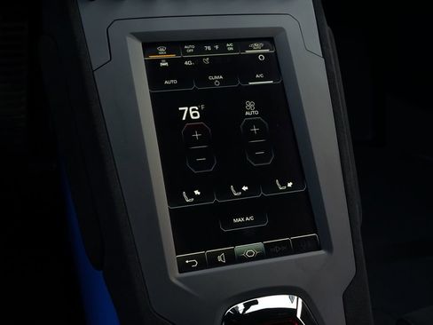 Used 2022 Lamborghini Huracan STO image 14