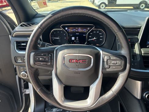 Used 2021 GMC Yukon SLT w/ SLT Premium Package AWD/4WD image 19