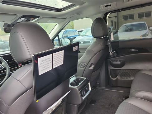 New 2026 Kia Carnival SX Prestige image 13
