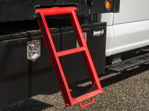 New 2026 Ford F550 4x4 Crew Cab image 24