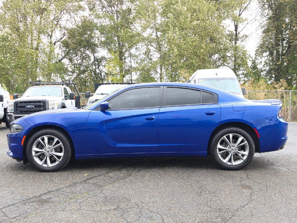 Used 2020 Dodge Charger SXT AWD/4WD image 3