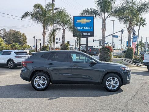 New 2026 Chevrolet Trax LS w/ LS Convenience Package image 6