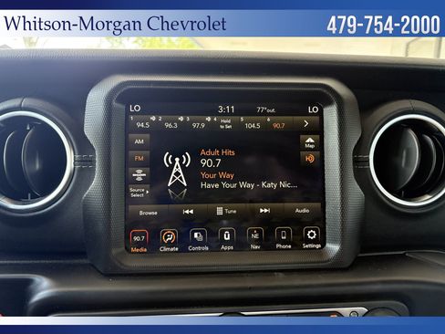 Used 2022 Jeep Wrangler Unlimited Sahara AWD/4WD image 26