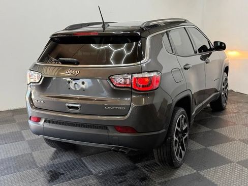 Used 2018 Jeep Compass Limited w/ Navigation Group AWD/4WD image 11