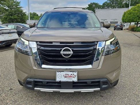 Certified 2023 Nissan Pathfinder Platinum w/ Cargo Package AWD/4WD image 3