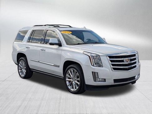 Used 2020 Cadillac Escalade Premium Luxury AWD/4WD image 8
