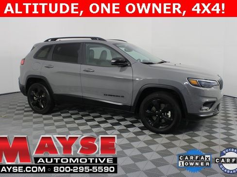 Used 2023 Jeep Cherokee Altitude Lux image 1