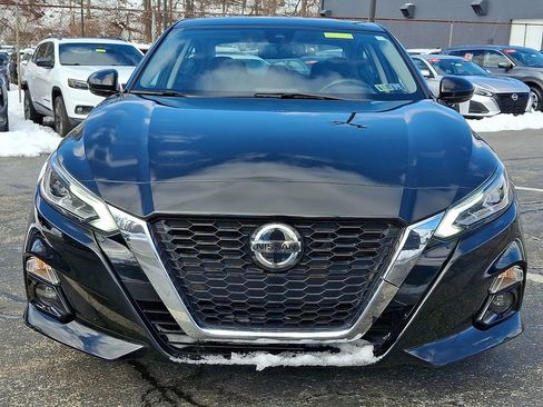 Used 2019 Nissan Altima 2.5 SV image 2