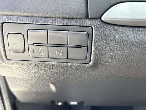 Used 2022 MAZDA CX-9 Touring image 16