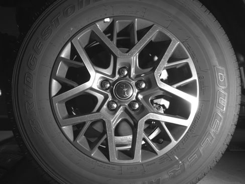 Used 2025 Jeep Wrangler Sahara image 12