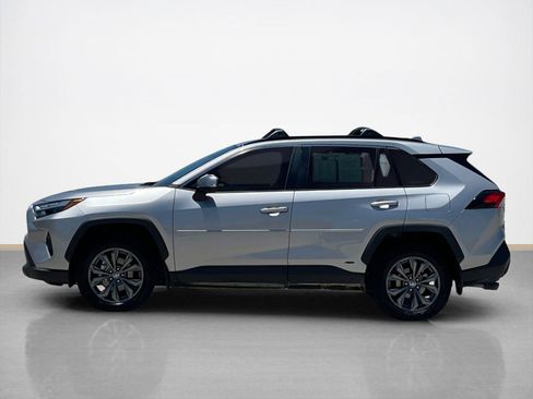 Used 2024 Toyota RAV4 XLE Premium AWD/4WD image 4