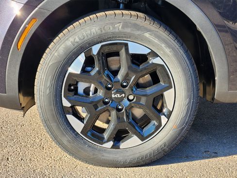 New 2026 Kia Sorento S image 9