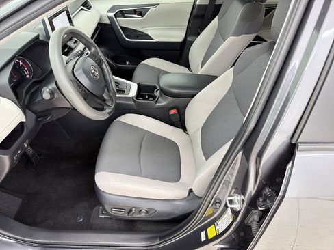 Used 2024 Toyota RAV4 XLE image 5