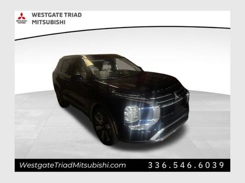Used 2025 Mitsubishi Outlander SEL FWD image 1