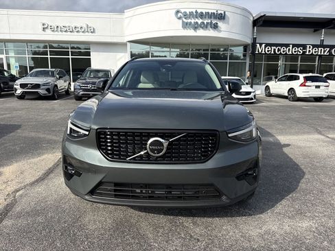 New 2026 Volvo XC40 B5 Plus w/ Protection Package Premier image 8