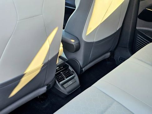 Used 2022 Volkswagen ID.4 Pro S image 24