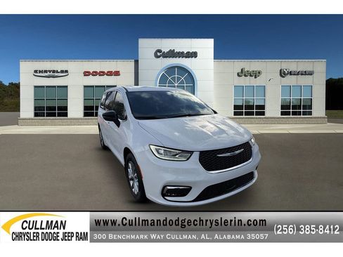 New 2026 Chrysler Pacifica Select image 1