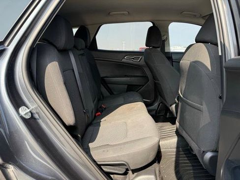 Used 2023 Kia Sportage LX image 34